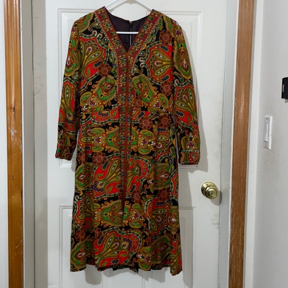 Amazing vintage paisley dress. Medium. Metal zipper. - Picture 2 of 11
